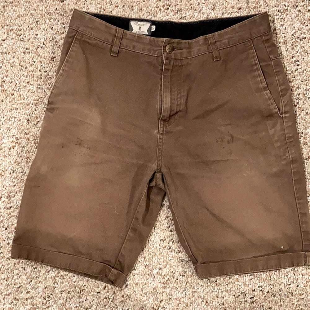 Men’s brown volcom shorts
